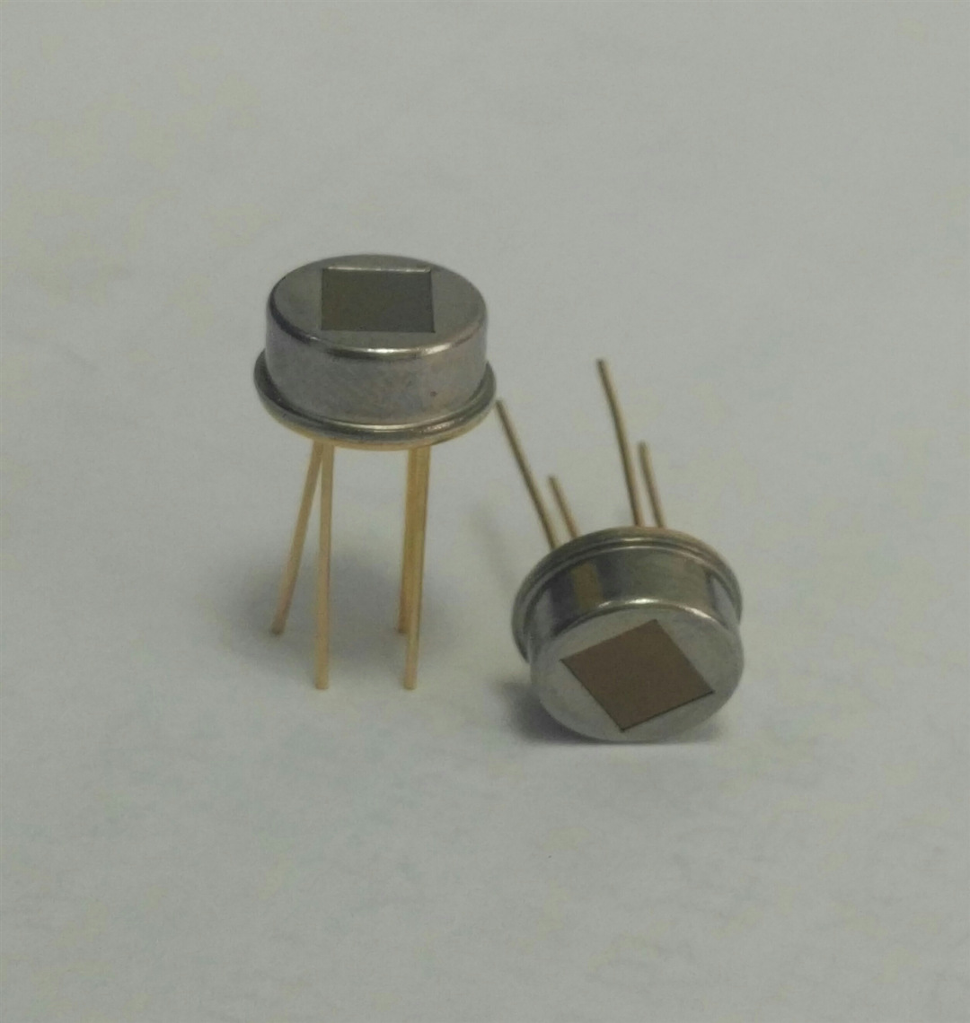 紅外探測(cè)器